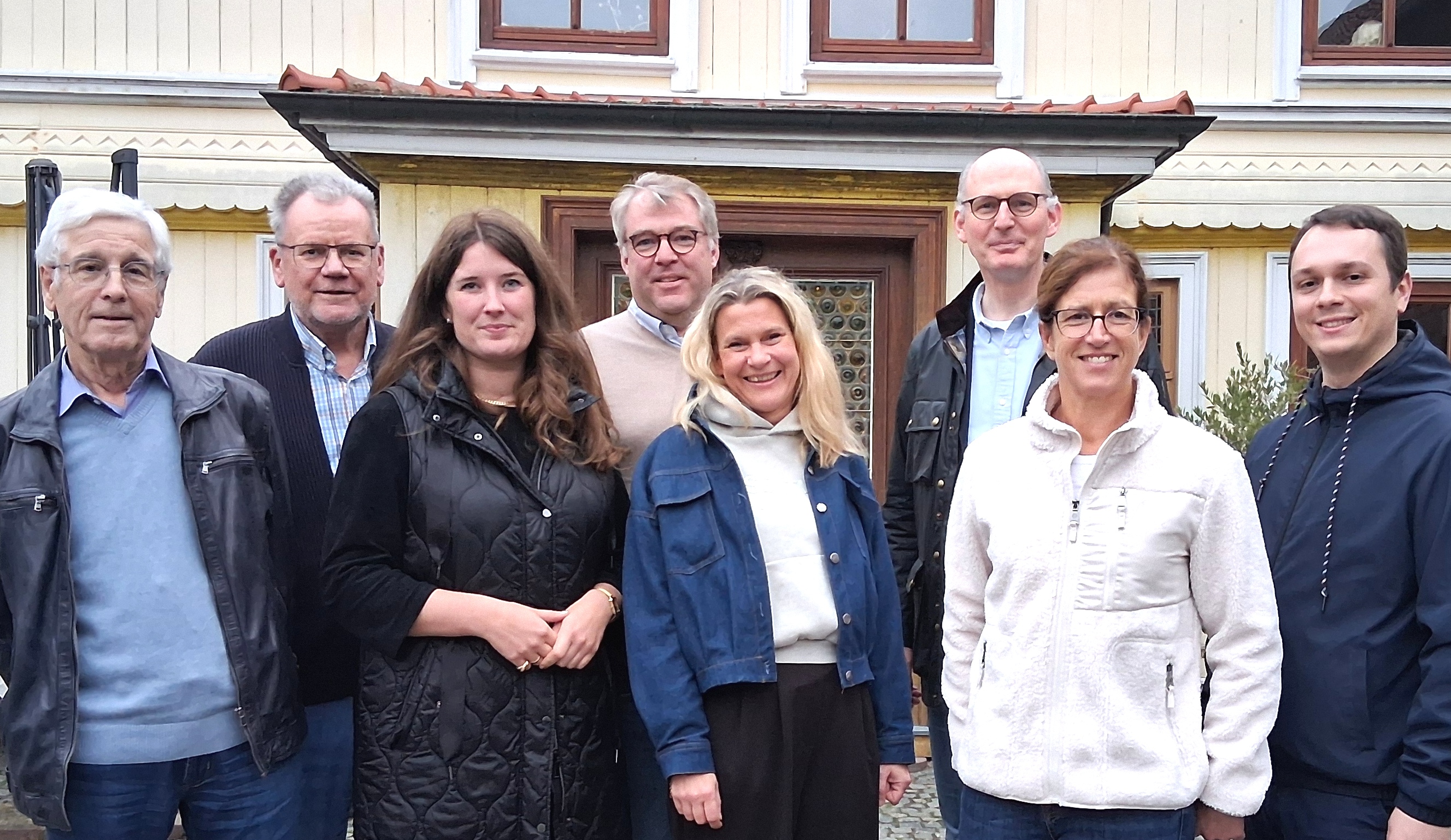 Das CDU-Wahlkampfteam hat seine Arbeit aufgenommen mit Wolfgang Belte und Michael Kramer (Lengede), Kira Bdeker-Rose (Vechelde), CDU-Landratskandidat Carsten Lauenstein, Christine Klinke (Stadt Peine), CDU Landtagsabgeordneter Christoph Plett, Katrin Vos